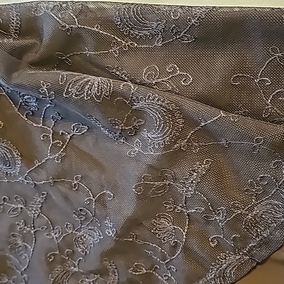 Logo by Lori Goldstein Top - Picture 12 of 14